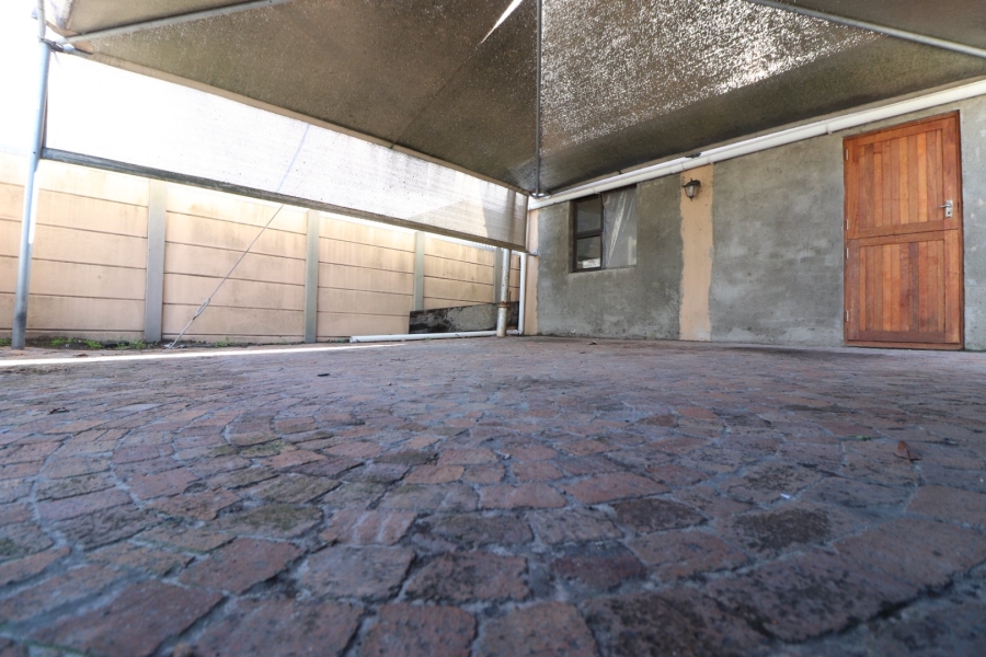 5 Bedroom Property for Sale in Churchill Estate Western Cape